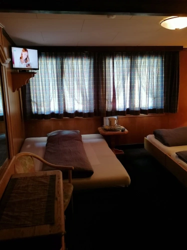 Triple room