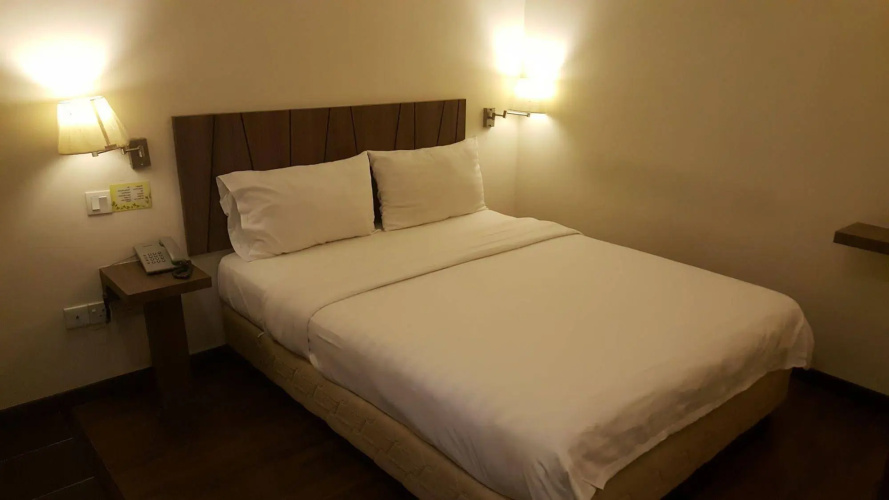 9 Square Hotel - Kota Damansara