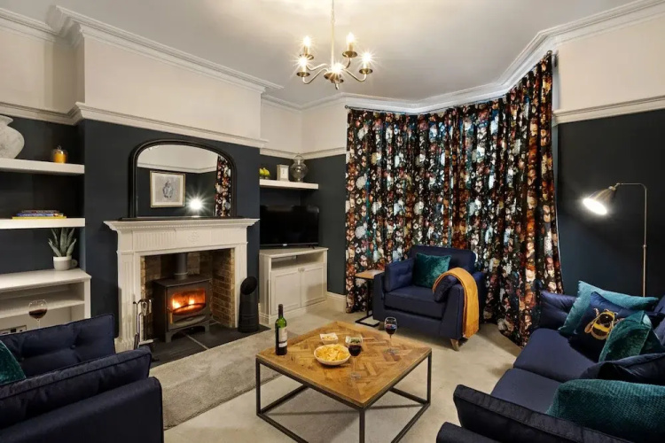 Thorncliffe House