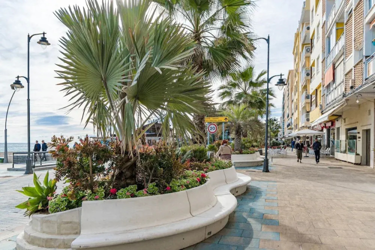 Eb4a - Frontline Beach City Apartment