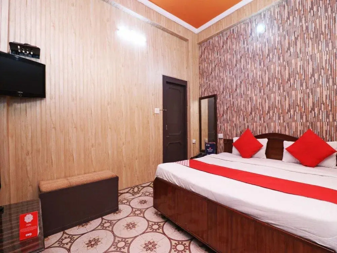 Hotel Anuradha Palace