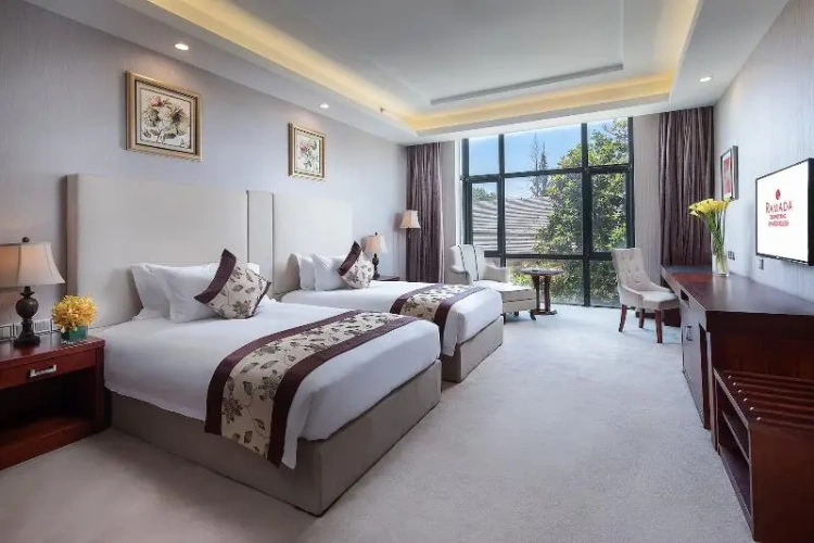 Superior Quadruple room with balcony