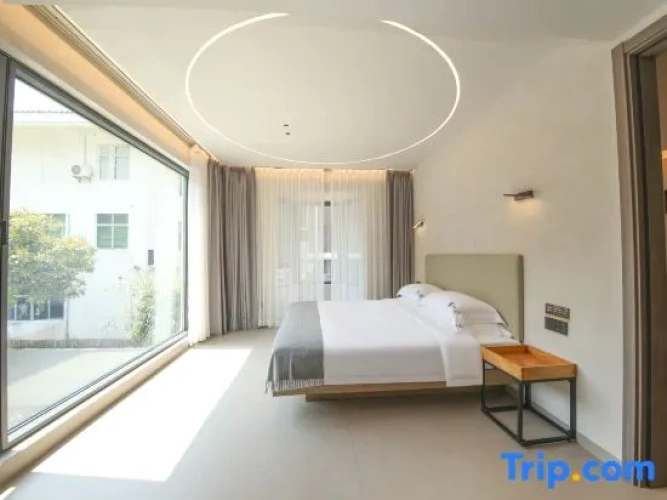 1 Bedroom Suite