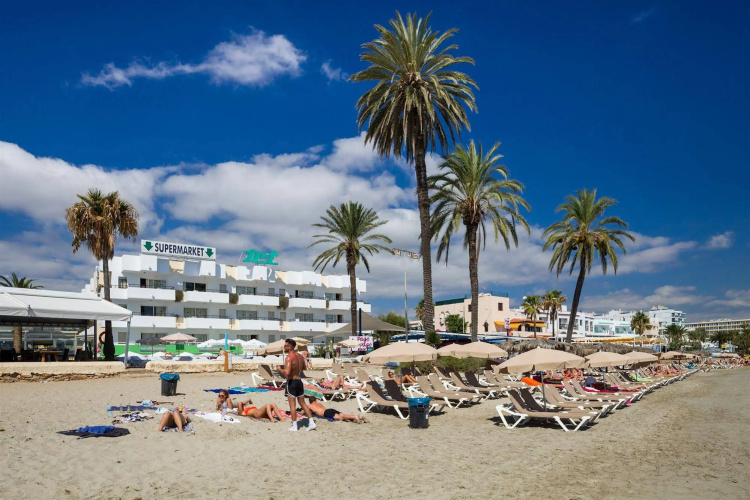 Ibiza JET Apartamentos - Adults Only photo 17