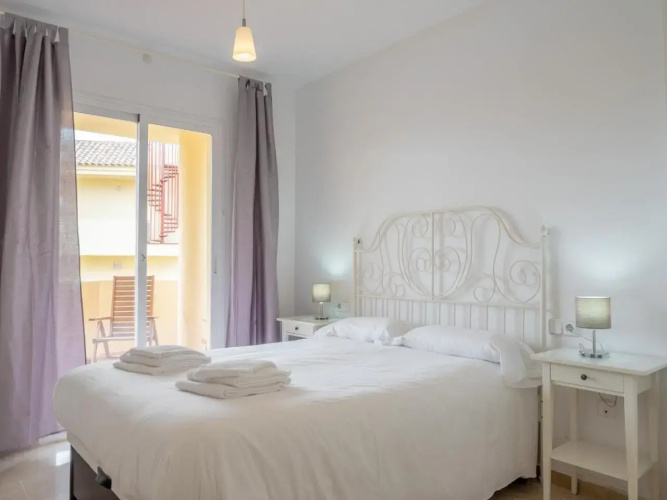 2263-Beautiful apt close from beach