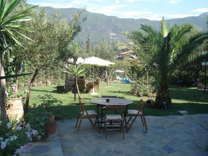 Villa Avra