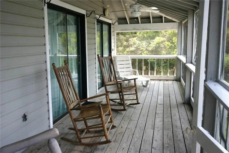 Shrimpers Cove