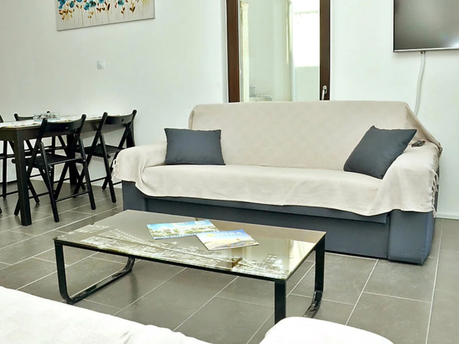 Lozna Residence 31460