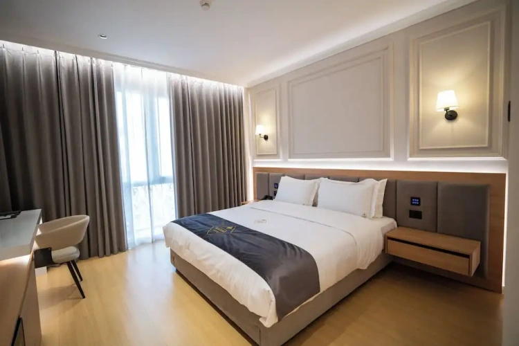 Deluxe Suite