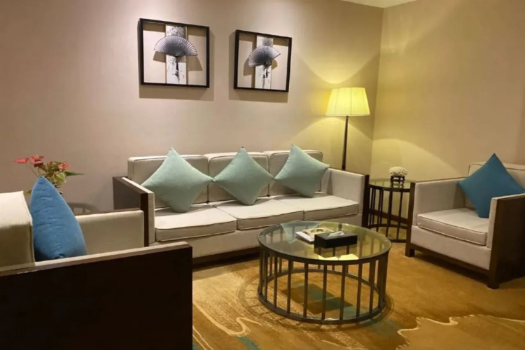 Xinhua Hotel