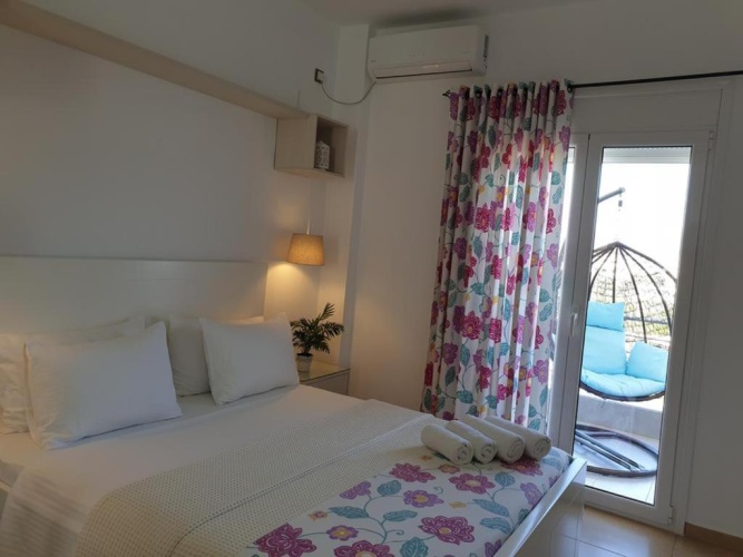 Deluxe Double room with balcony and with sea view