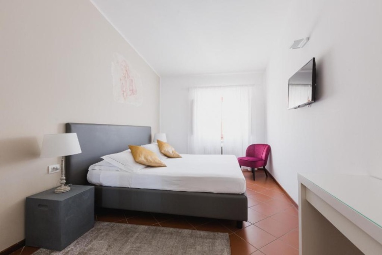 Standard Double room with city view
