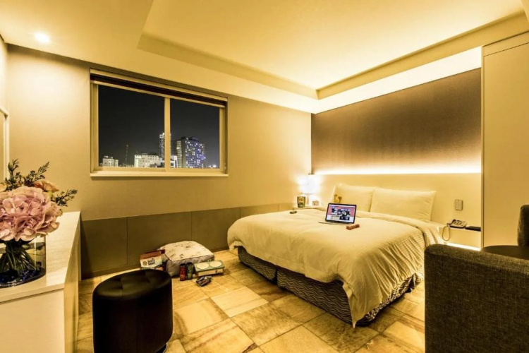 The Pettel Premium Suite