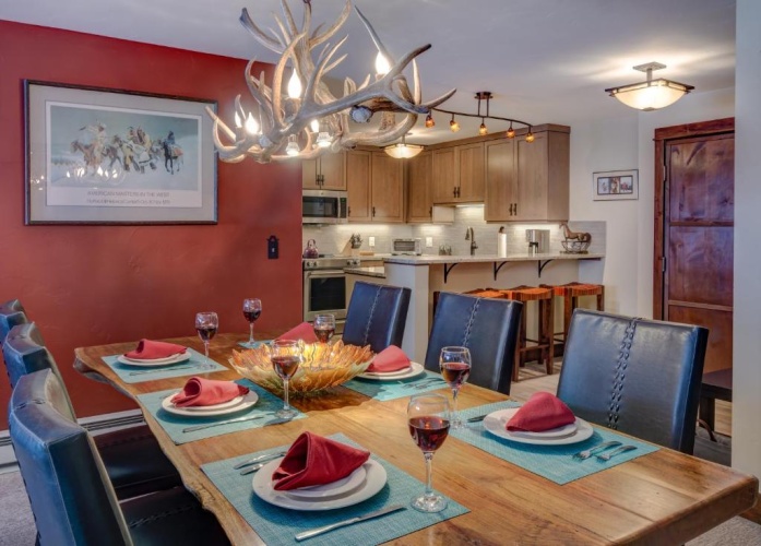 3 Bedrooms Apartment
