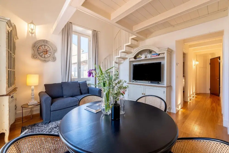 Genteel Home Scarlatti
