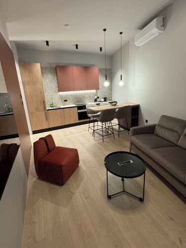2 Bedrooms Luxury Apartment with city view