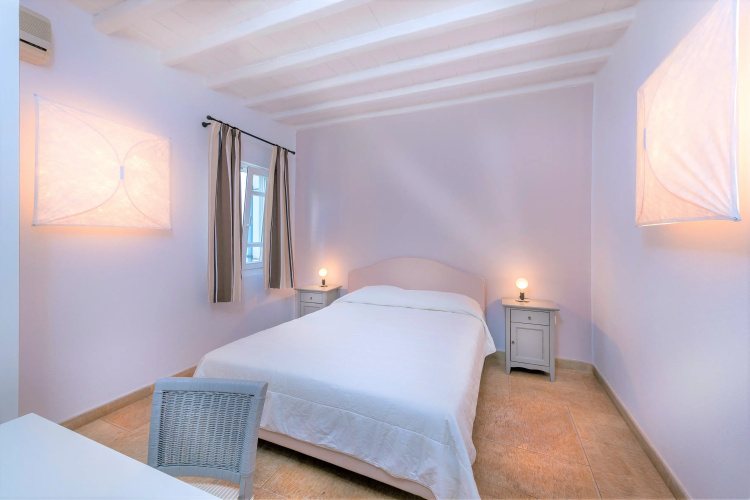 Deliades Mykonos