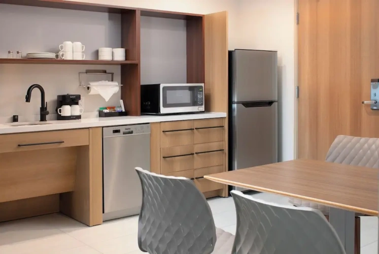 1 Bedroom Suite