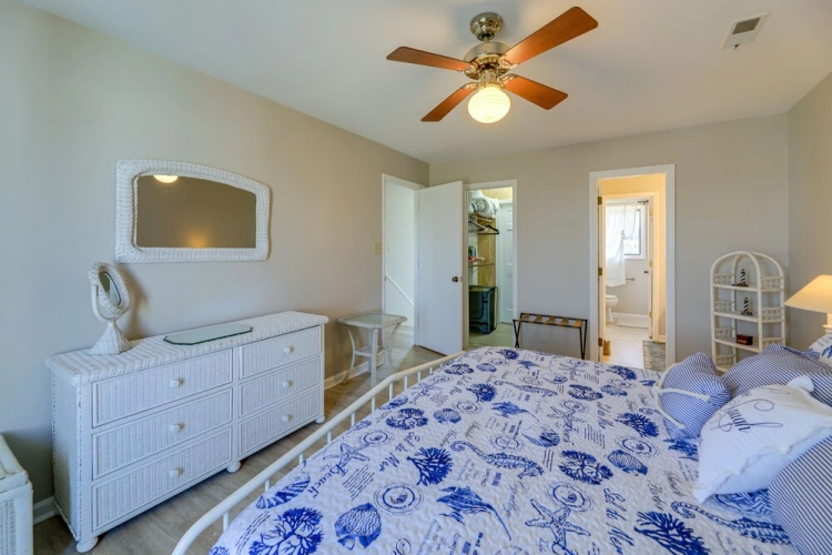 3 Bedrooms Cottage