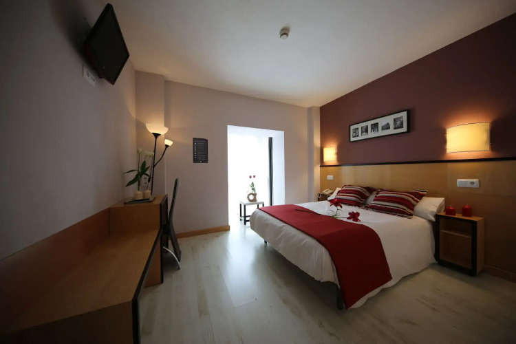 Alda Entrearcos Hotel
