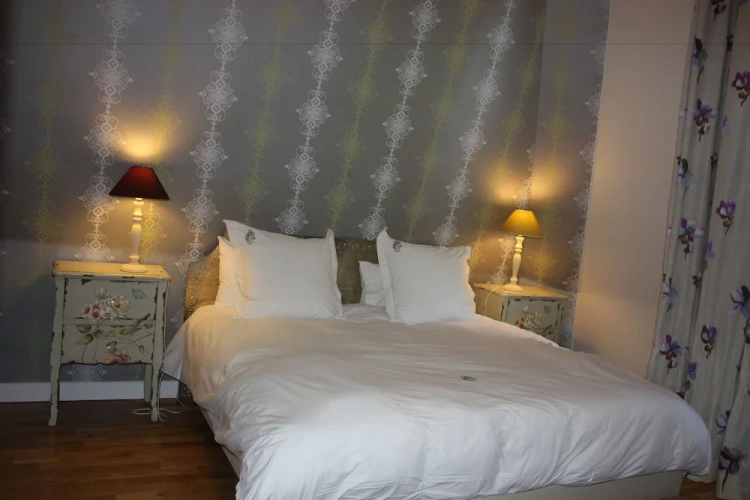 2 Bedrooms Family Suite with garden view