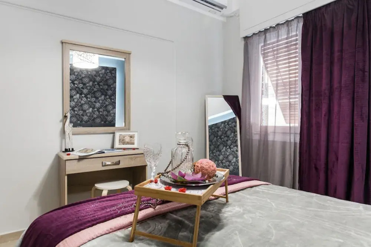 Central Safe Smart Apartment