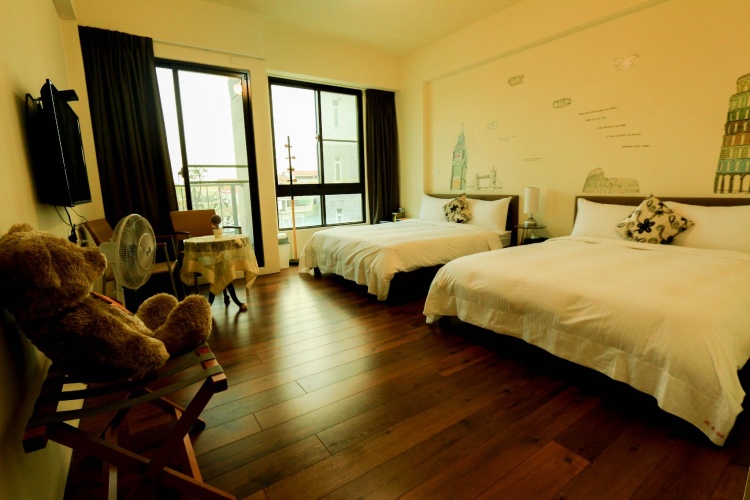 Standard Quadruple room