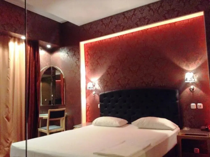 Kreoli Hotel