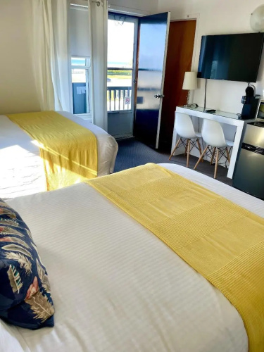 Paradise Inn On The Beach - Port Elgin