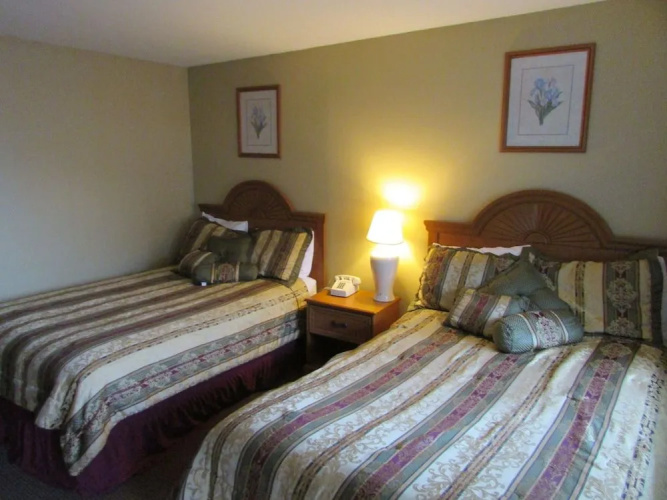 The Lake George Inn