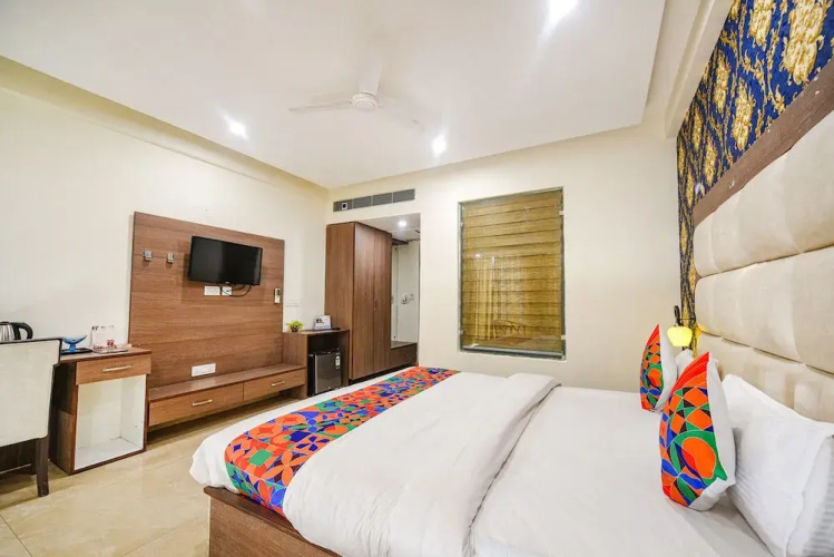 Hotel Viraj Inn