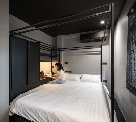 Standard Triple room