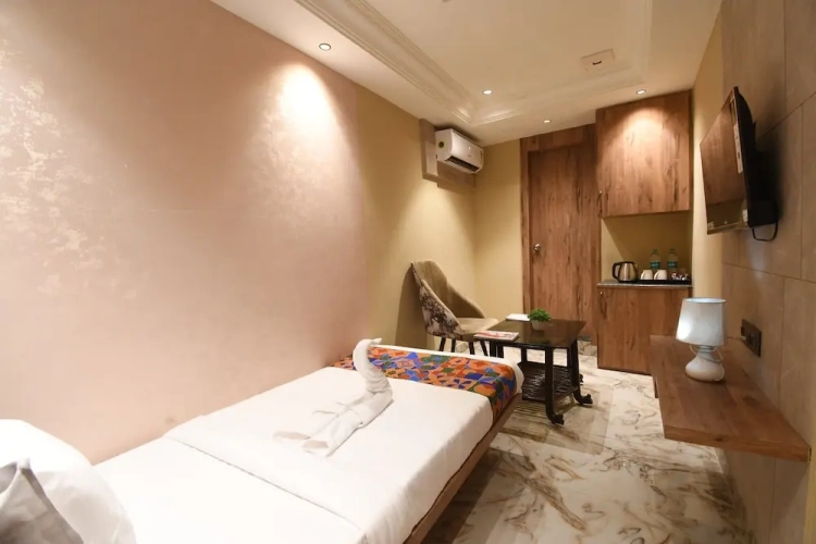 Standard Single room