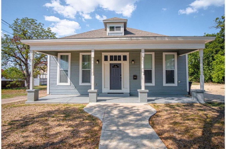 3 Bedrooms Cottage