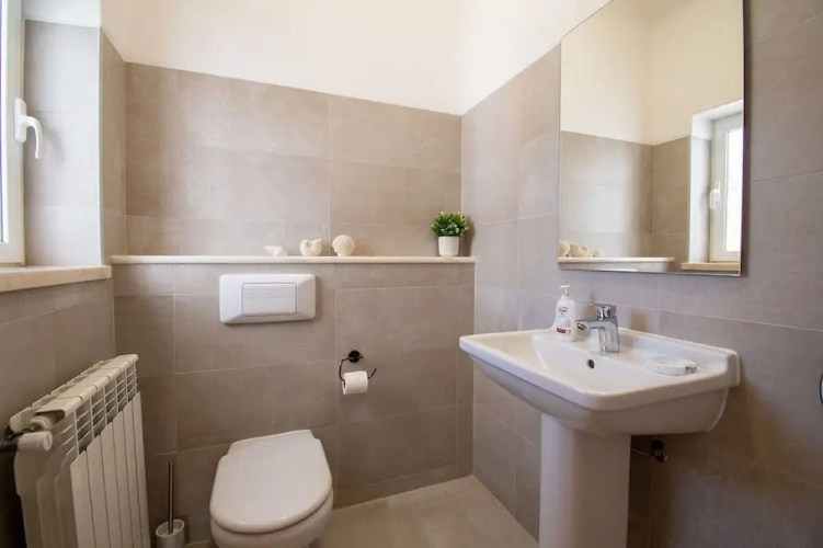 Pomba Beautifully Renovated With Heated Pool