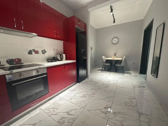 Red Roses Apartment - At083