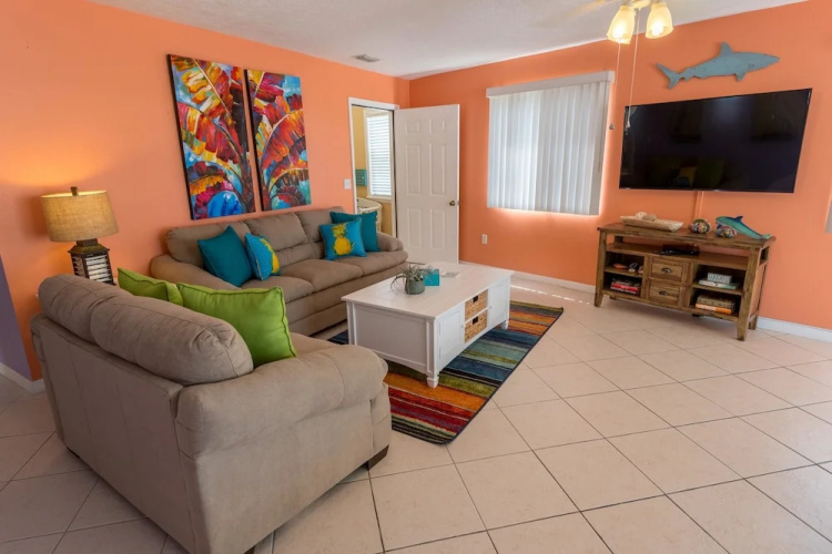 Beach Side Vista Apartment 6