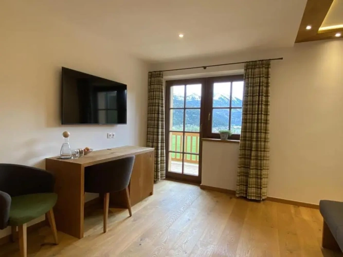 Deluxe Double room with balcony
