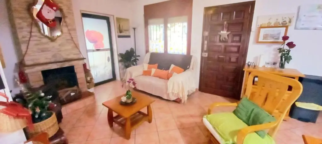 AbelesHome Villa con Piscina, Barbacoa y Parque Infantil.