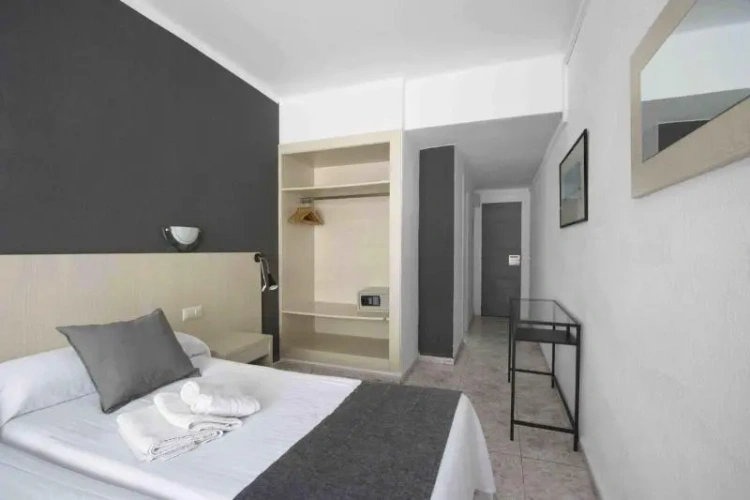 Standard room with balcony