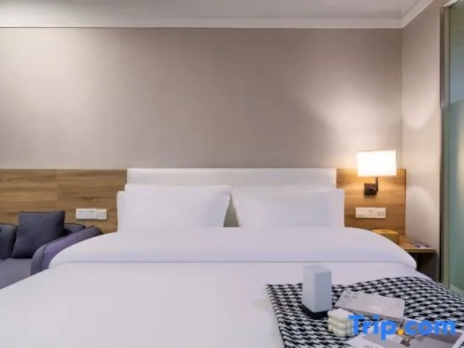 Standard Double room with city view