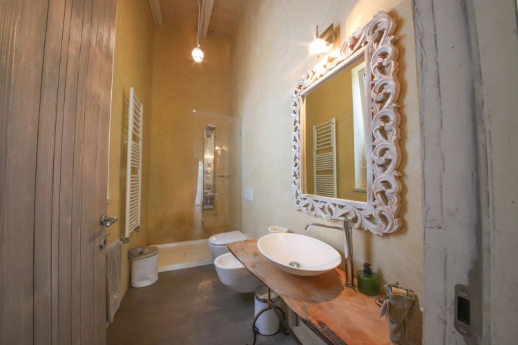4 Bedrooms Villa