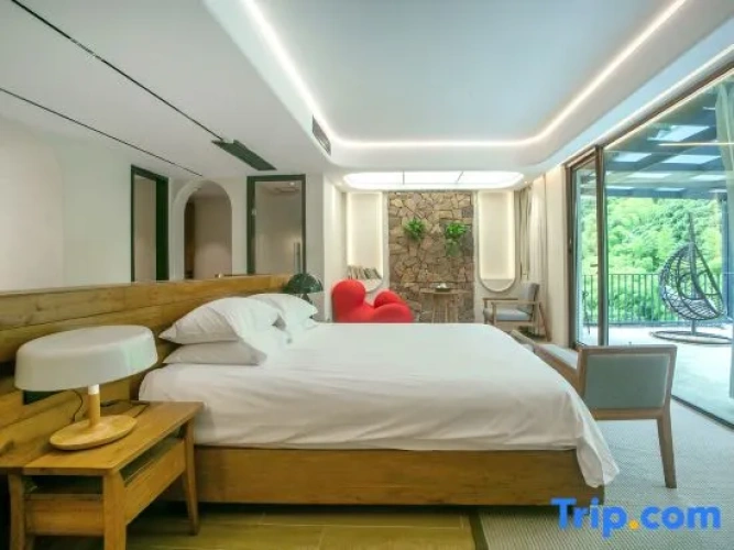 Double Suite with mountain view