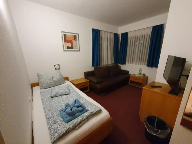 Standard Single room