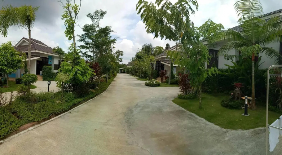 Dusita Grand Resort