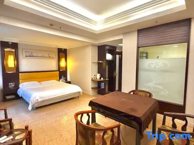 Deluxe Double Suite