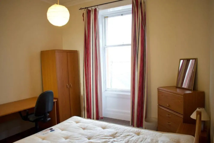 Traditional 2 Bedroom Apartment