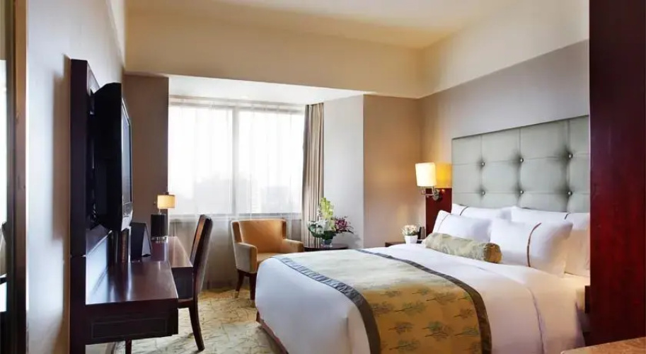 Days Hotel & Suites Xinxing Xian