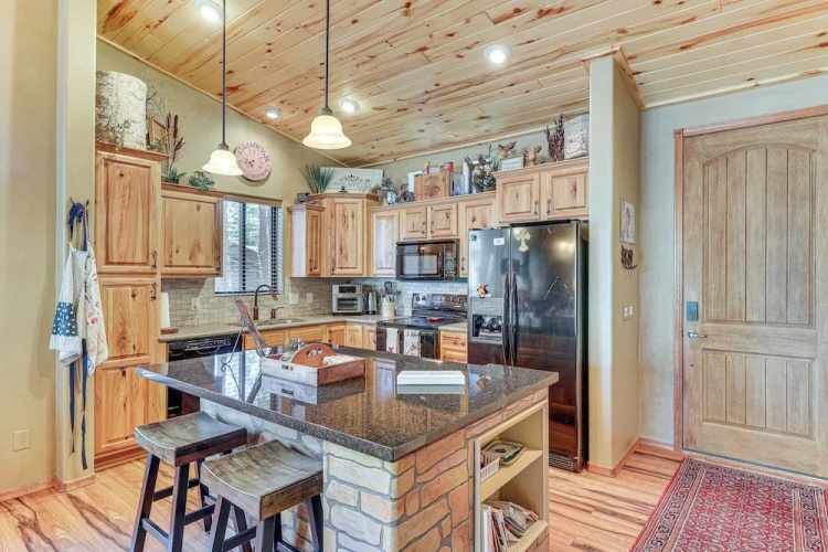 Rustic Retreat w/ Spacious Deck in Show Low!