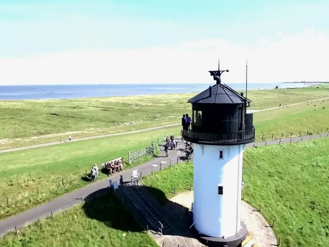 Comfort Steps From the North Sea
